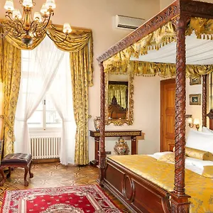 U By Bhg Otel Prag